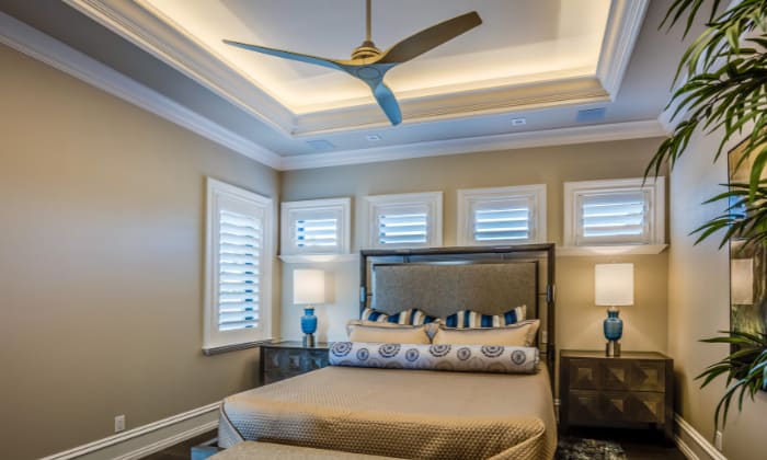 Fancy-decorative-double-tray-ceiling